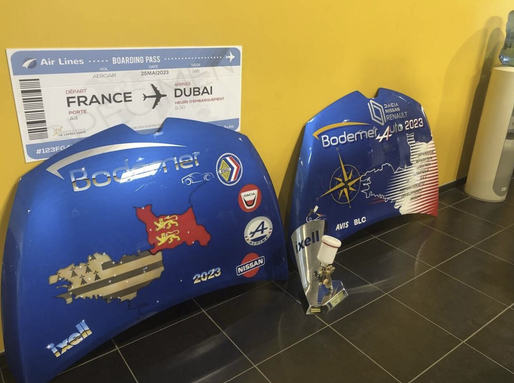 Deux carrossiers peintres du garage Renault de Morlaix primés pour leur talent